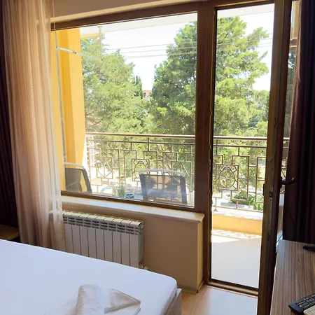 Guest house Views *